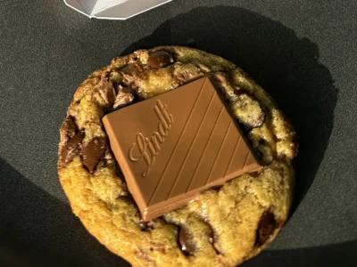 Lindt Chocolate Cookie
